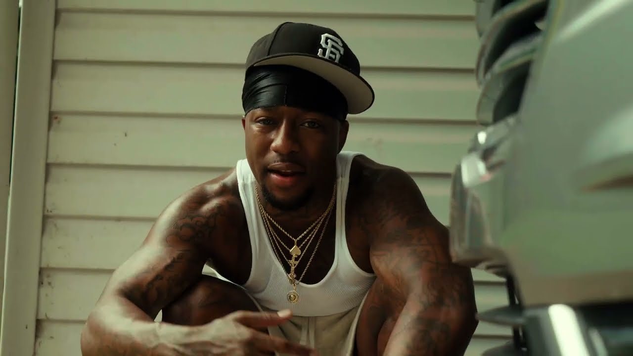 Bold Boy in the Home Confinement video